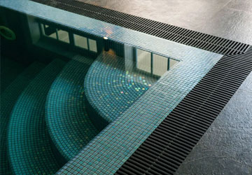 Pool Construction logo